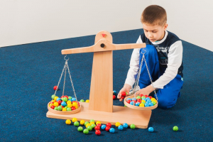 Весы настольные из бука - fgospostavki.ru - Санкт-Петербург