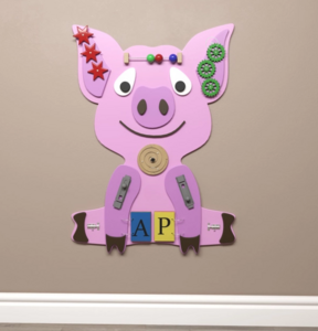 Бизиборд «Поросенок» - fgospostavki.ru - Санкт-Петербург