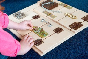 Тактильно-развивающая панель “Замочки” - fgospostavki.ru - Санкт-Петербург